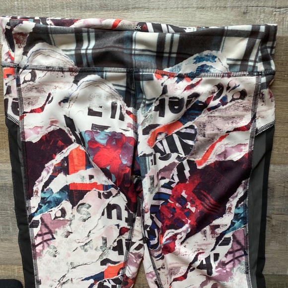🧜‍♀️ Reebok Capri Leggings - Picture 3 of 5